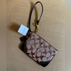 NWT COACH Signature Jacquard Print Wristlet